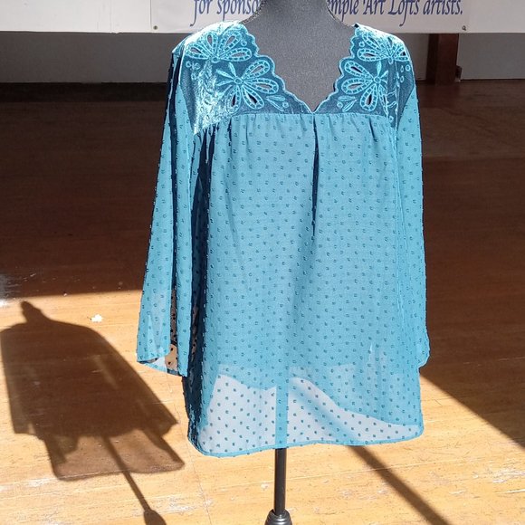 Blue sheer laser velour cut embellished top - Picture 13 of 13